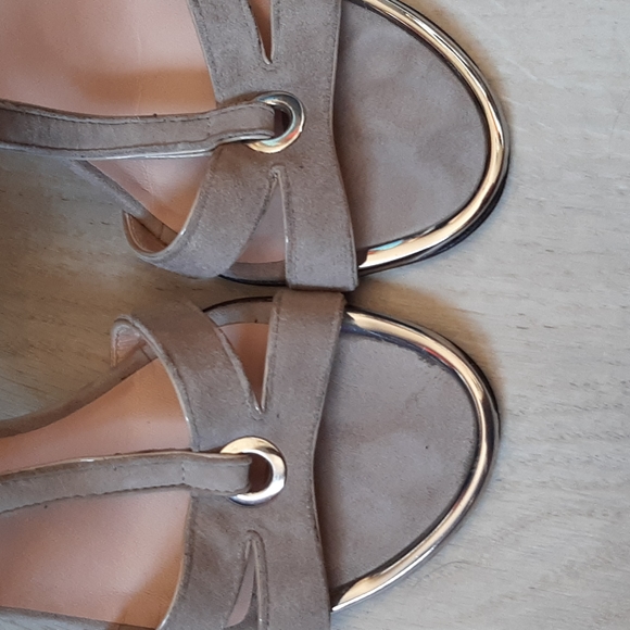 Stuart weitzman grey heels size 7 - Picture 5 of 12